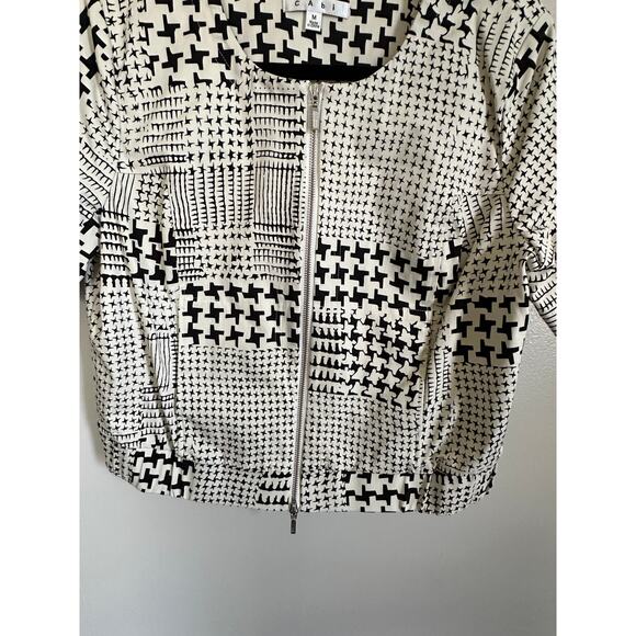 Women's NWOT CAbi Full Zip Geometric Pattern Crop Bomber SS Jacket Stretch MED - Picture 3 of 7